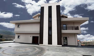 Exterior View 3